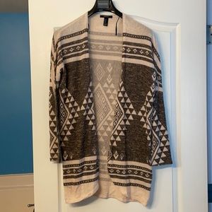Cute lightweight cardigan. Forever21. Size Medium
